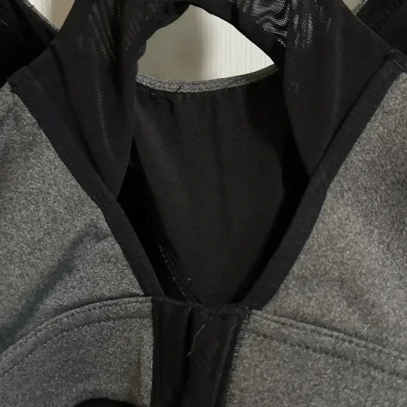 Avia Padded Gray & Black Racerback Sports Bra 40DD Like New! - Picture 4 of 5